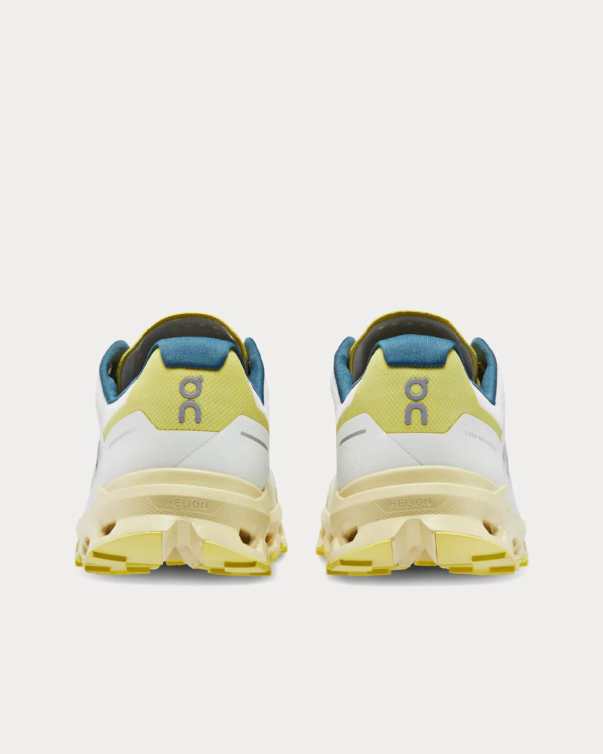 Cloudvista Ivory / Endive Running Shoes